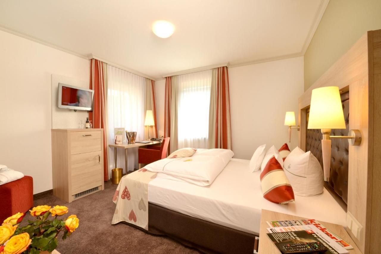 Lohmann'S Romantik Hotel Gravenberg Langenfeld  Ngoại thất bức ảnh