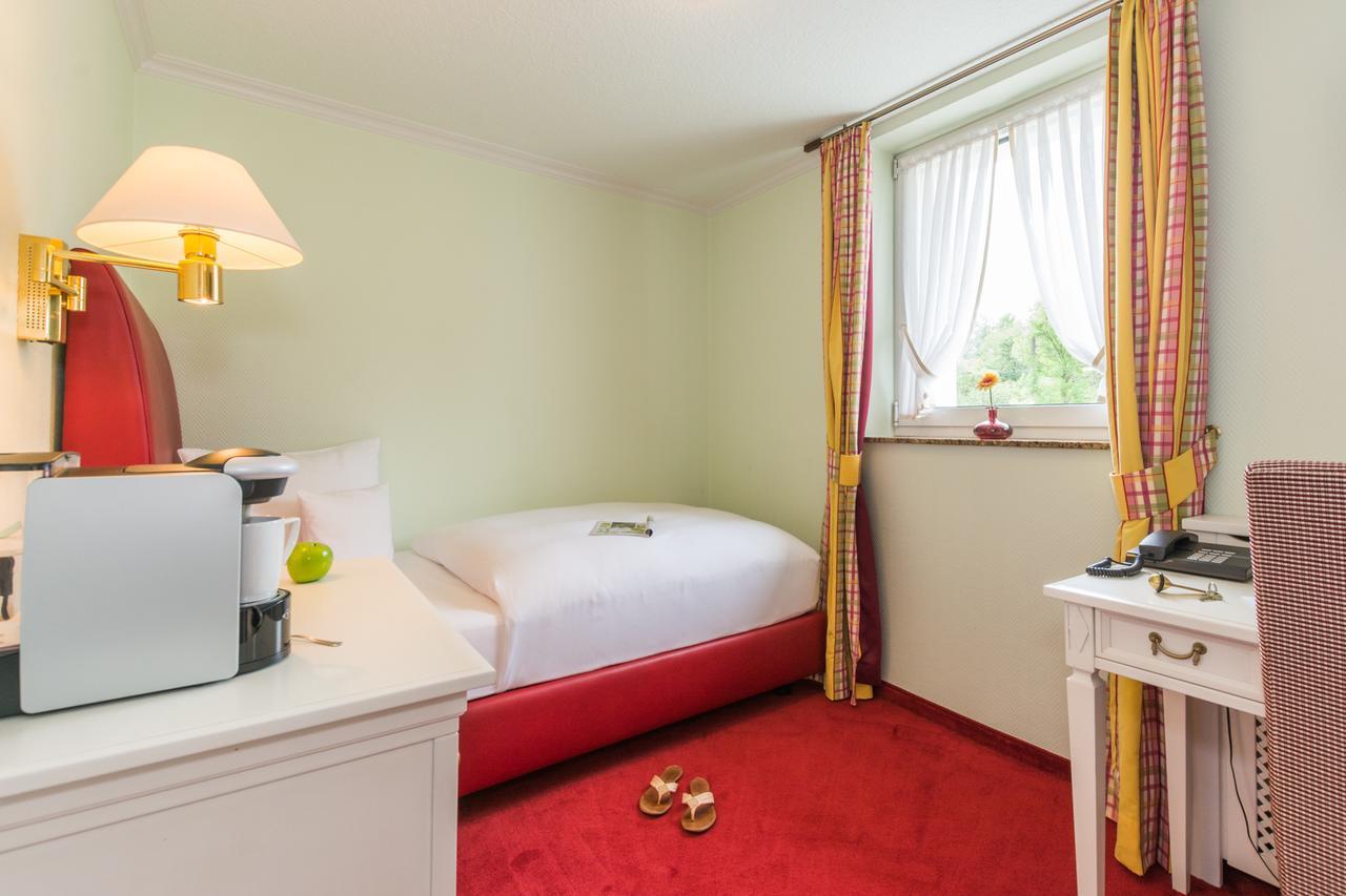 Lohmann'S Romantik Hotel Gravenberg Langenfeld  Ngoại thất bức ảnh