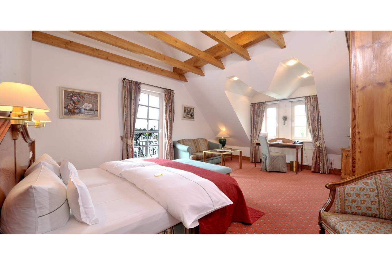 Lohmann'S Romantik Hotel Gravenberg Langenfeld  Ngoại thất bức ảnh