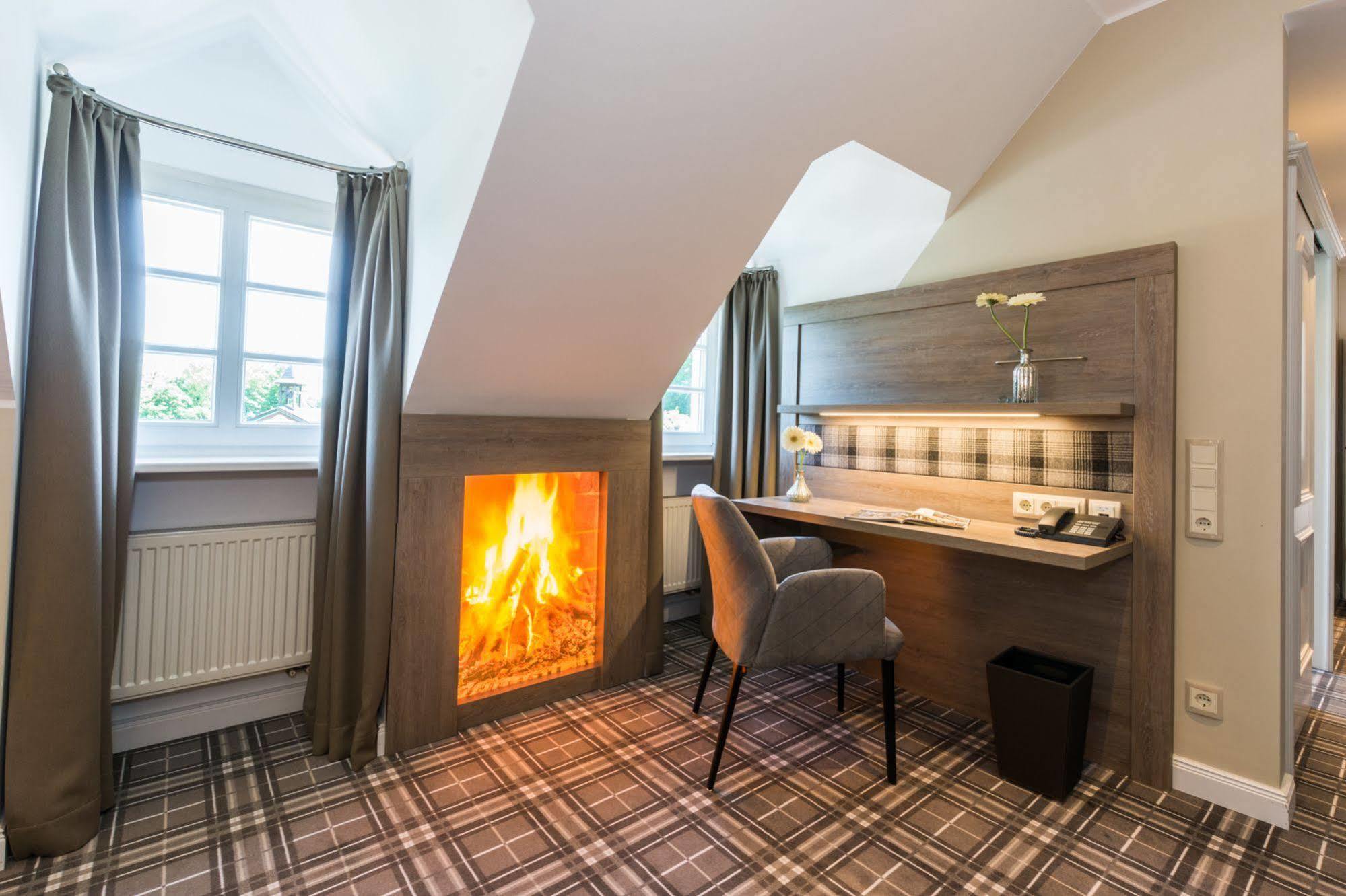 Lohmann'S Romantik Hotel Gravenberg Langenfeld  Ngoại thất bức ảnh