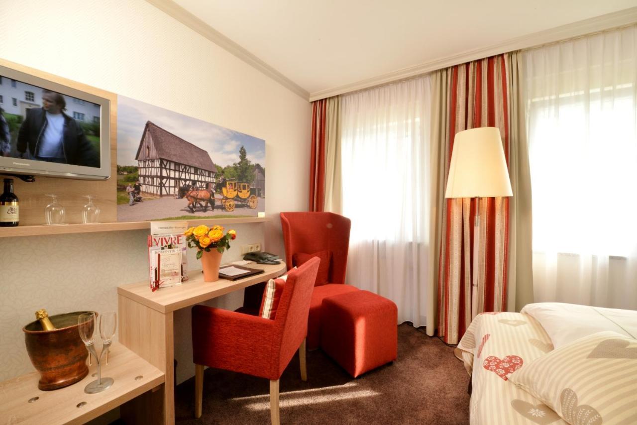 Lohmann'S Romantik Hotel Gravenberg Langenfeld  Ngoại thất bức ảnh